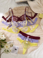 3-delige Bloemenborduursel Lingerieset – Semi-doorschijnbare Cami & String