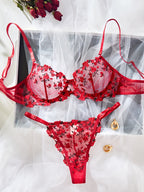 Valentijn Limited Edition — Blauwe bloemenkant beha & high-waist slip, semi-transparant met verstelbare strikjes