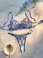Vrouwelijke Lingerieset met Bloemenprint en Kant – Semi-doorschijnend