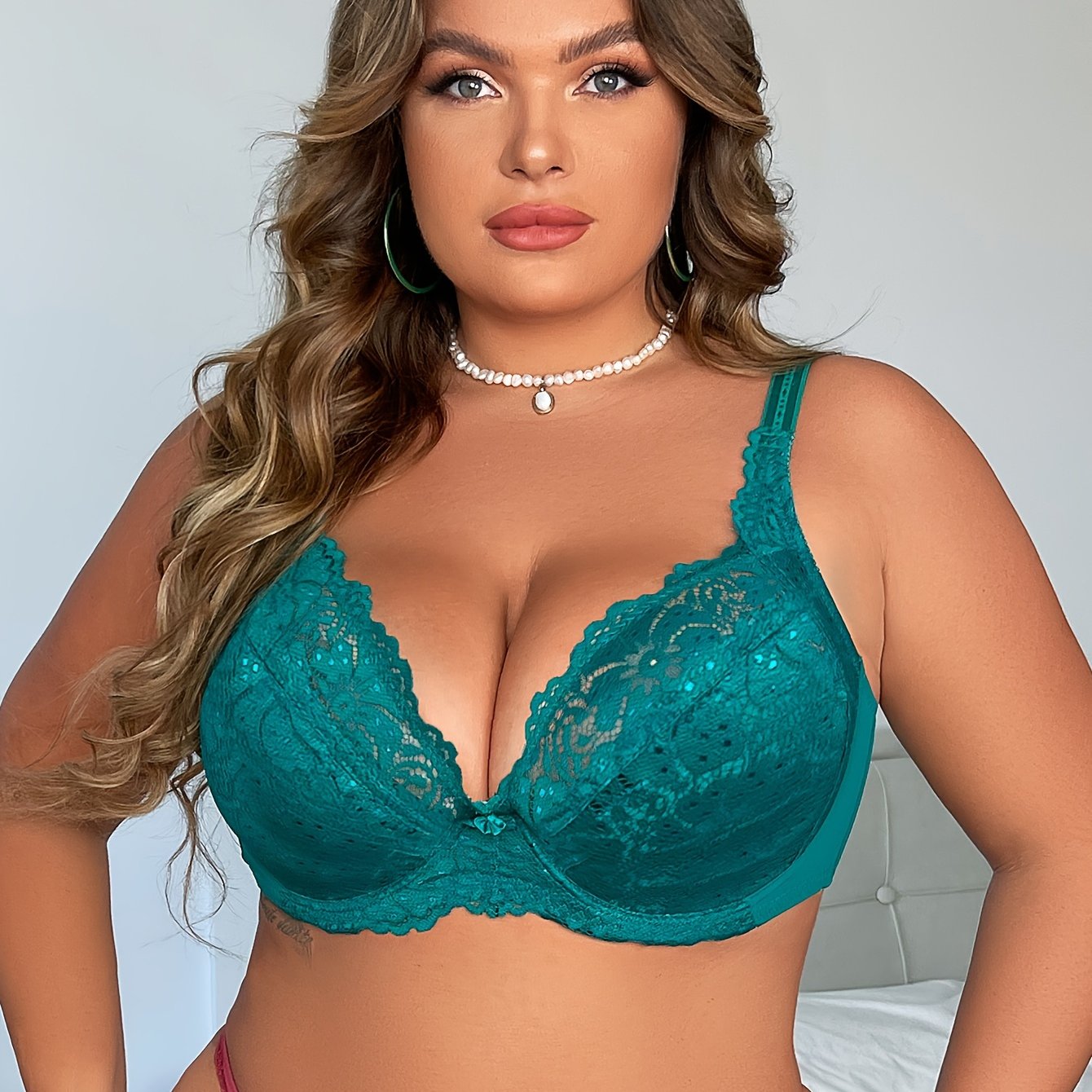 Plus-size comfortbeha — contrastkant met bloemen, medium stretch
